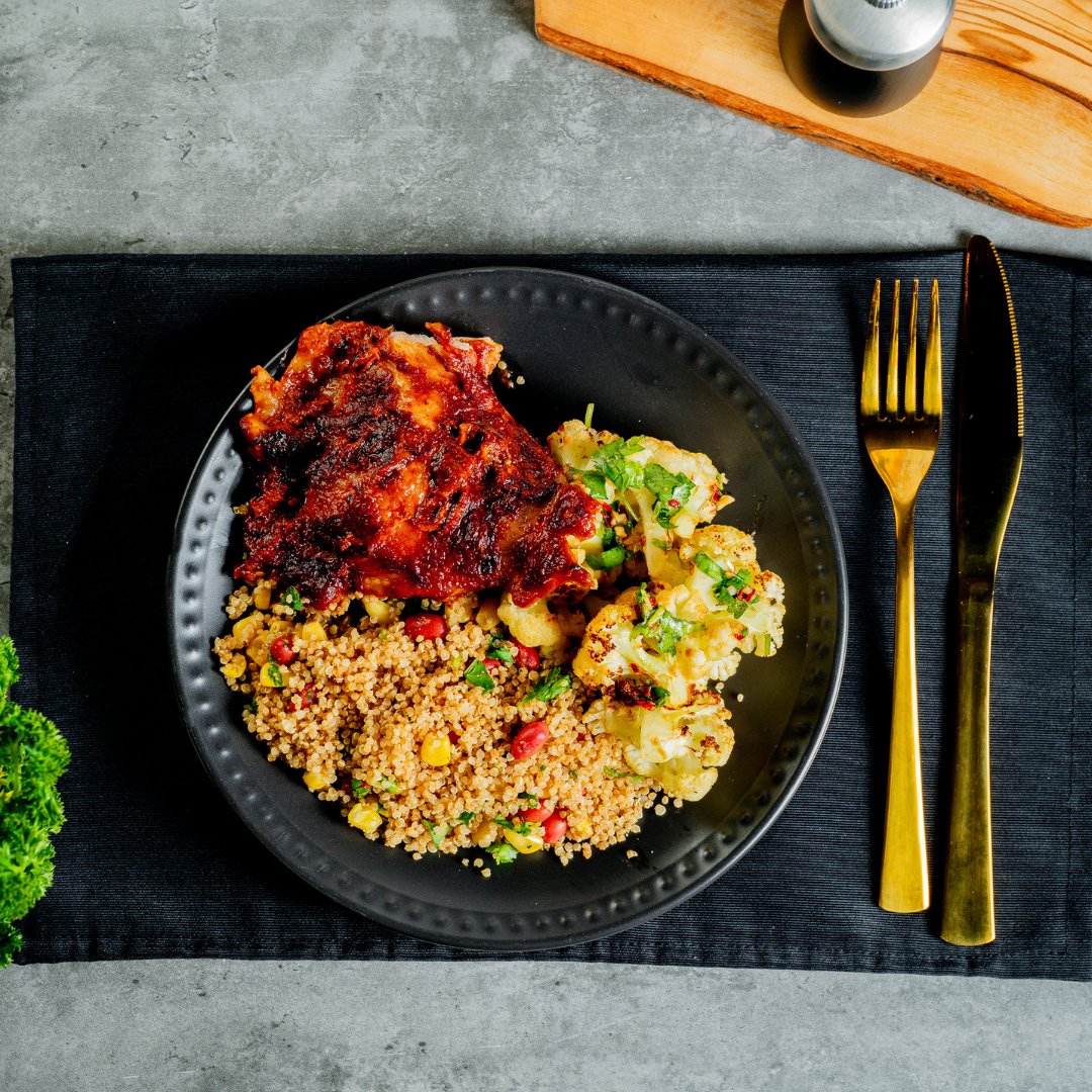 Sweet & Smokey Mexican Chicken with Mexican Quinoa & Lime Cilantro Cauliflower - ketolibriyum