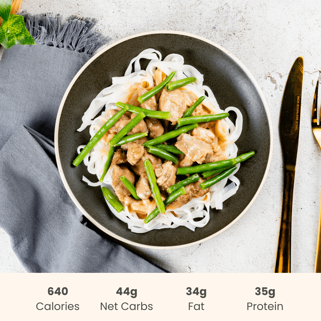 Thai Peanut Pork with Green Beans over Rice Noodles - ketolibriyum
