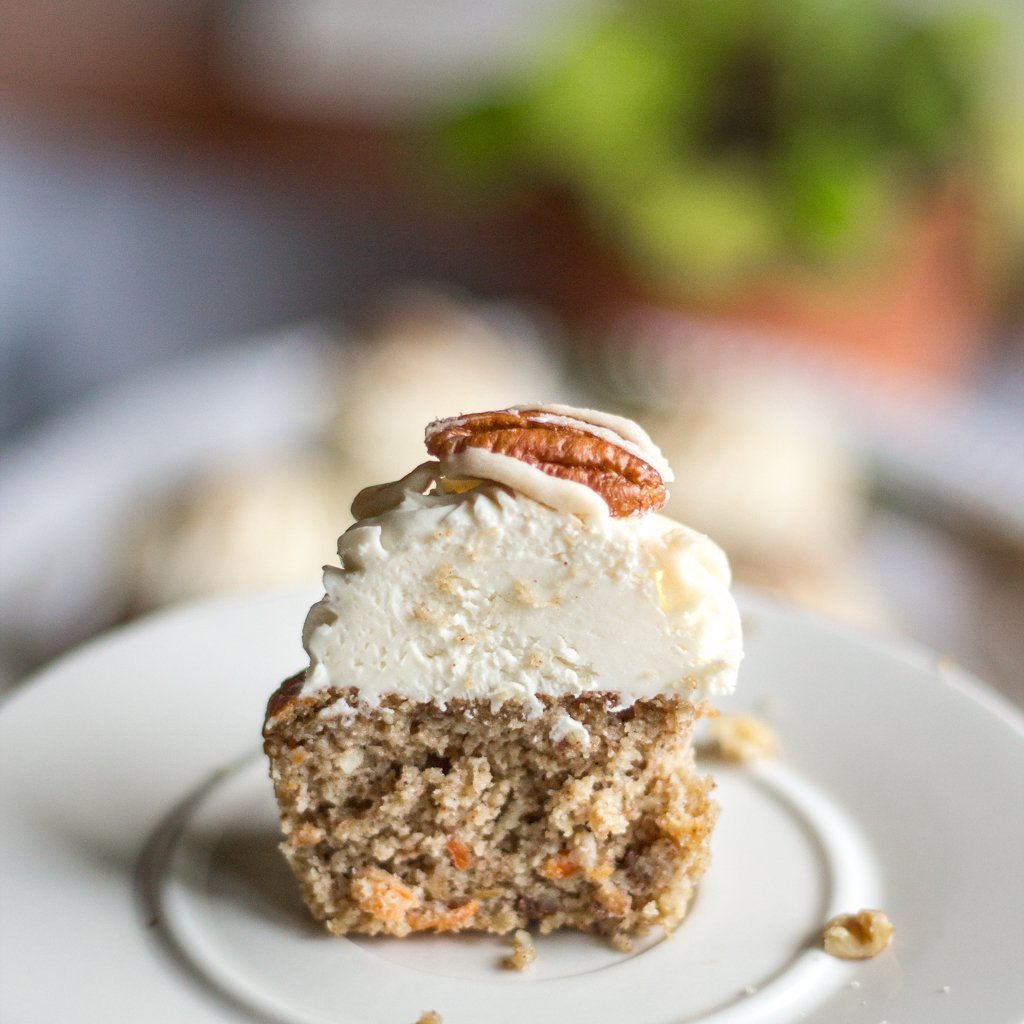 Cupcake: Carrot with Cream Cheese Frosting 2 Pack - ketolibriyum