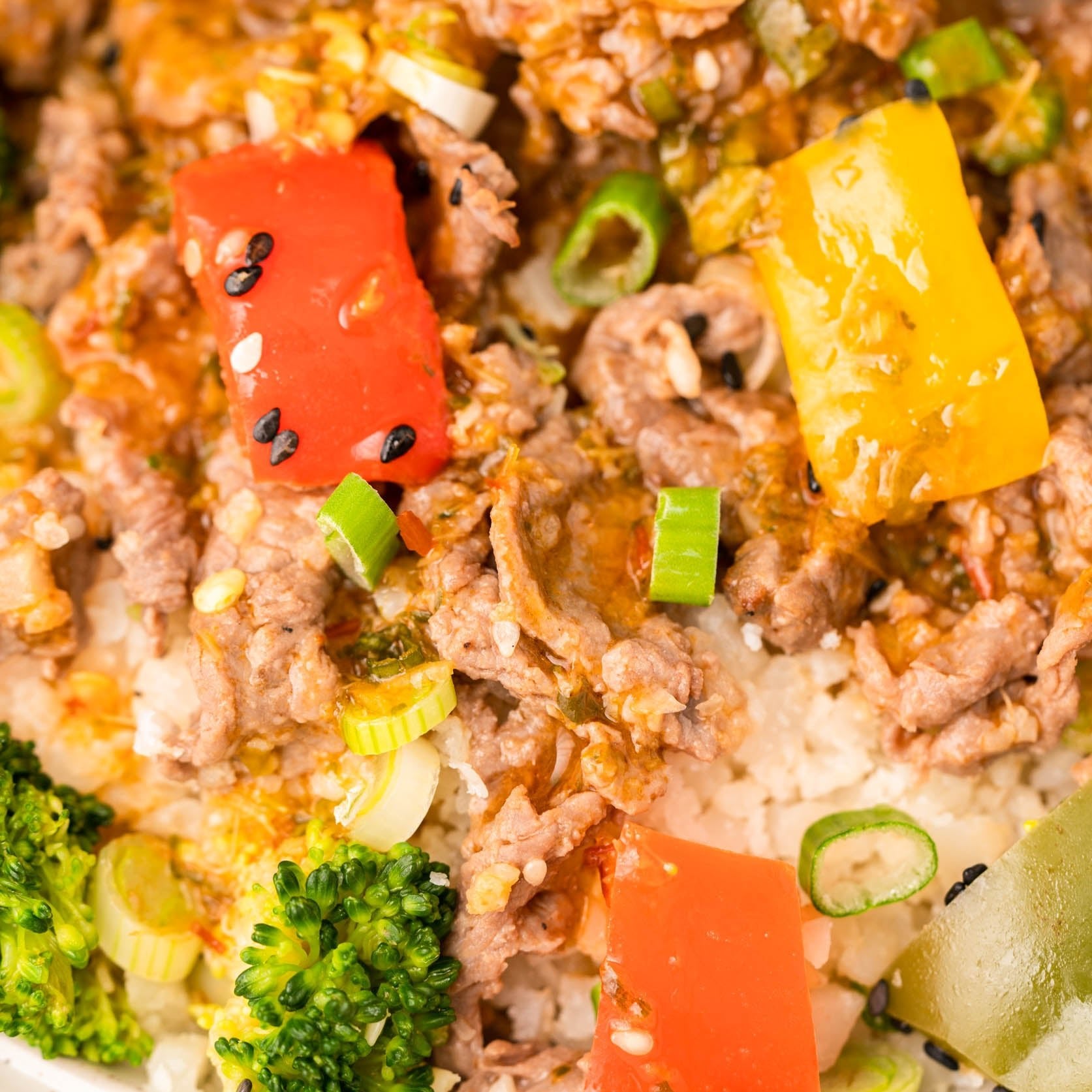 Ginger Beef Stir-Fry with Veggies on Cauli Rice - ketolibriyum